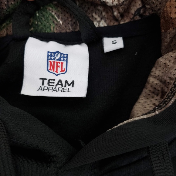 Los Angeles Chargers Mens Sm NFL Realtree Hoodie - Picture 3 of 6